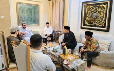 PB JATMA ASWAJA Kunjungi Syekh ‘Aun Al-Qaddumi: Perkuat Dakwah Spiritual dan Rencana Globalisasi Majelis Sufi Dunia