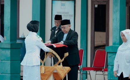 PC JATMA ASWAJA Kota Bekasi Gelar Upacara HUT RI, Santri dan Masyarakat Ikuti Khidmat