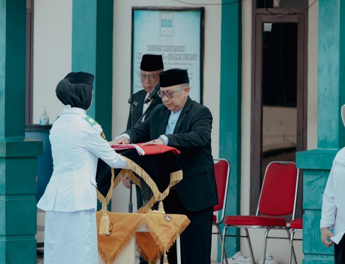 PC JATMA ASWAJA Kota Bekasi Gelar Upacara HUT RI, Santri dan Masyarakat Ikuti Khidmat